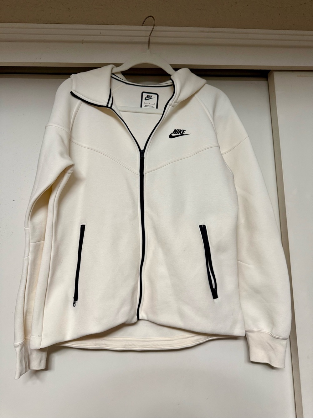 Nike White Full-Zip Jacket with Black Accents